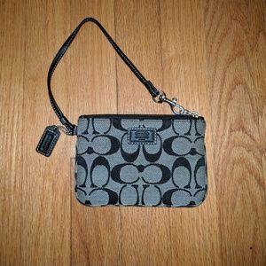 Coach Wristlet (Black)